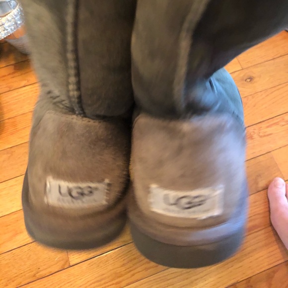 Gray Ugg Boots - Picture 4 of 6